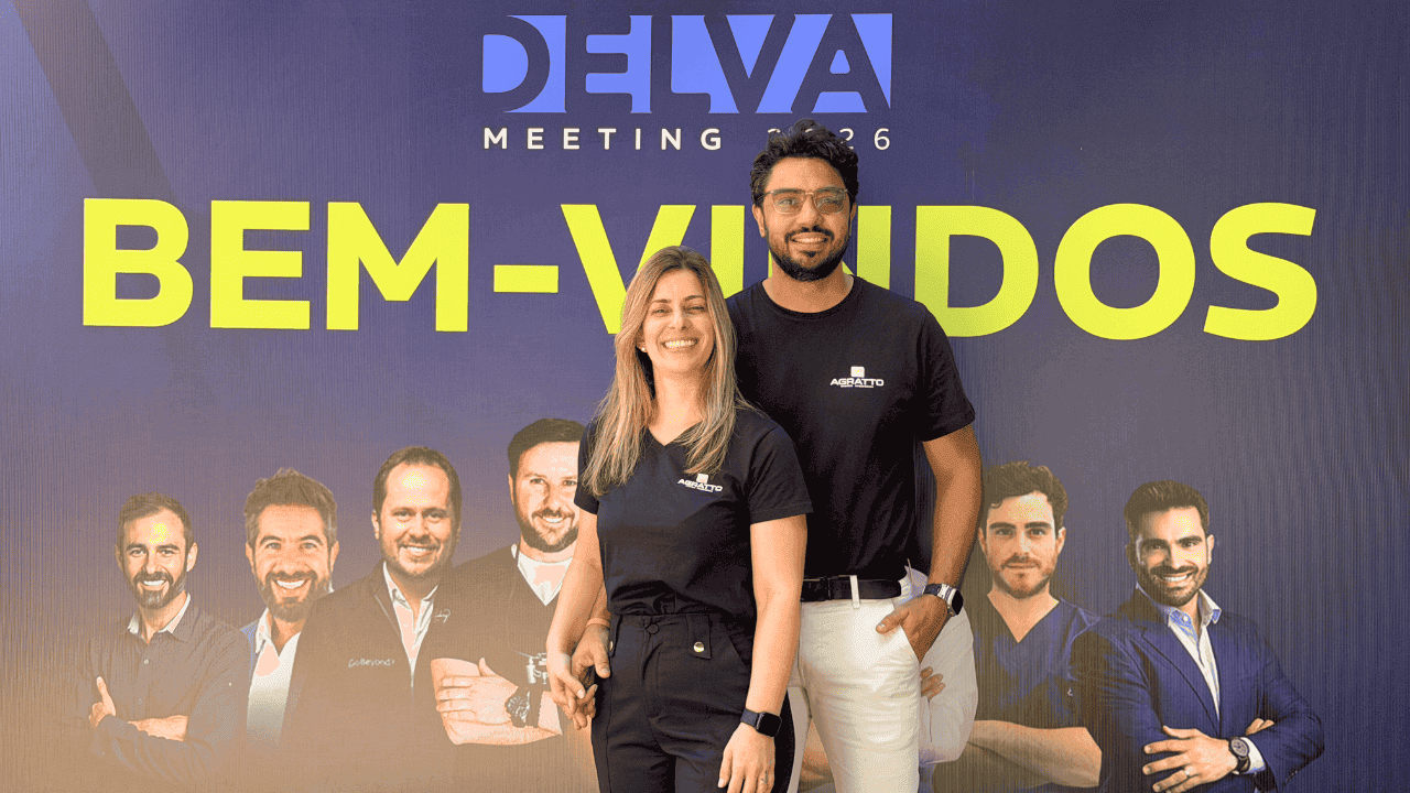 Foto real da equipe/liderança à frente do evento